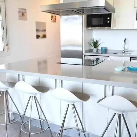 Apartment Tortuga 2 *